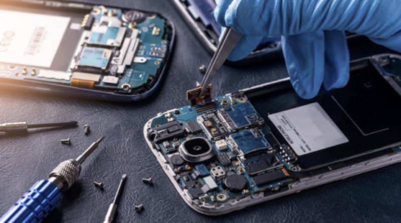 Some of the Top Things to Look For When Visiting a Cell Phone Repair Shop